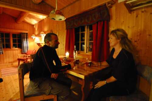 The family cabin has a kitchen with a cosy athmosfare also for two persons